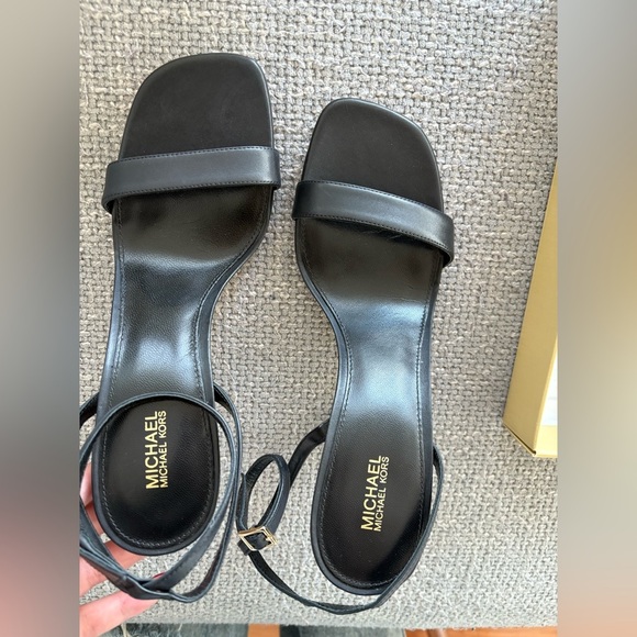 Michael Kors Halle Gold Heel Sandals 9 – Real Leather, Not Outlet, New in Box - Picture 13 of 13